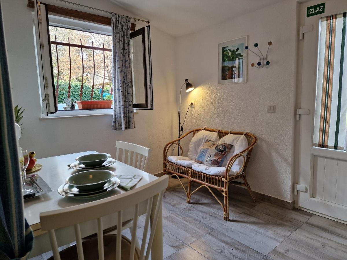 Apartments Rina Rovinj Exterior photo