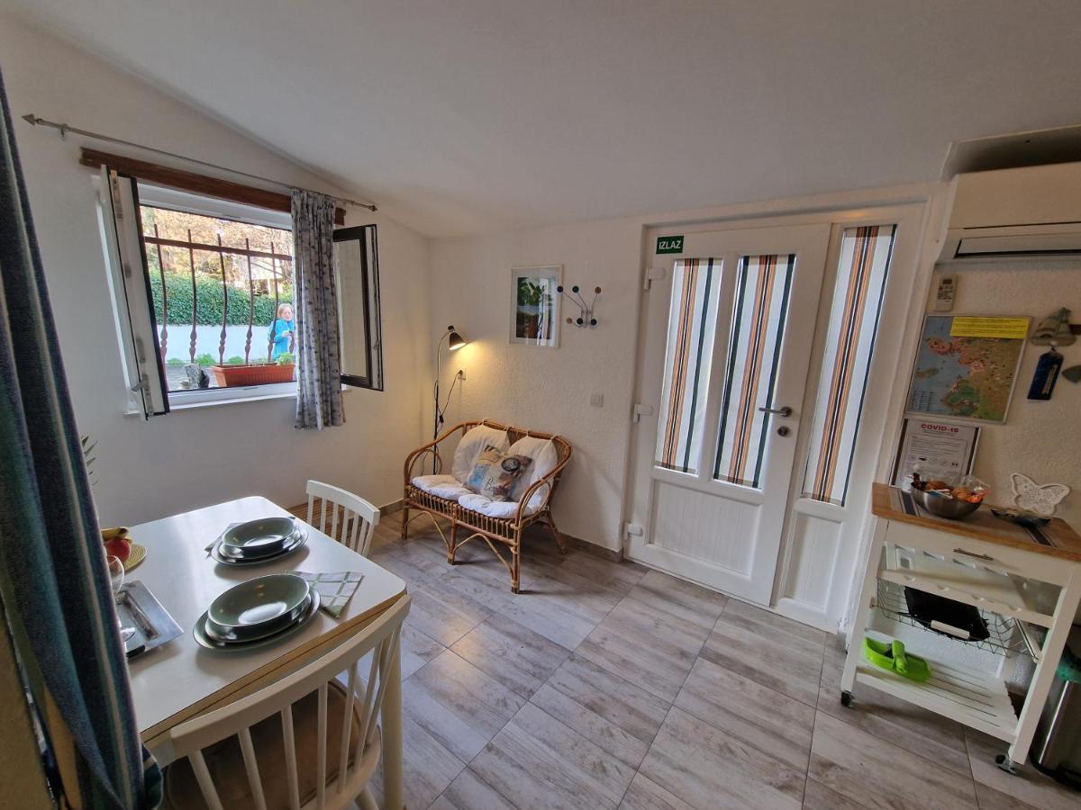 Apartments Rina Rovinj Exterior photo